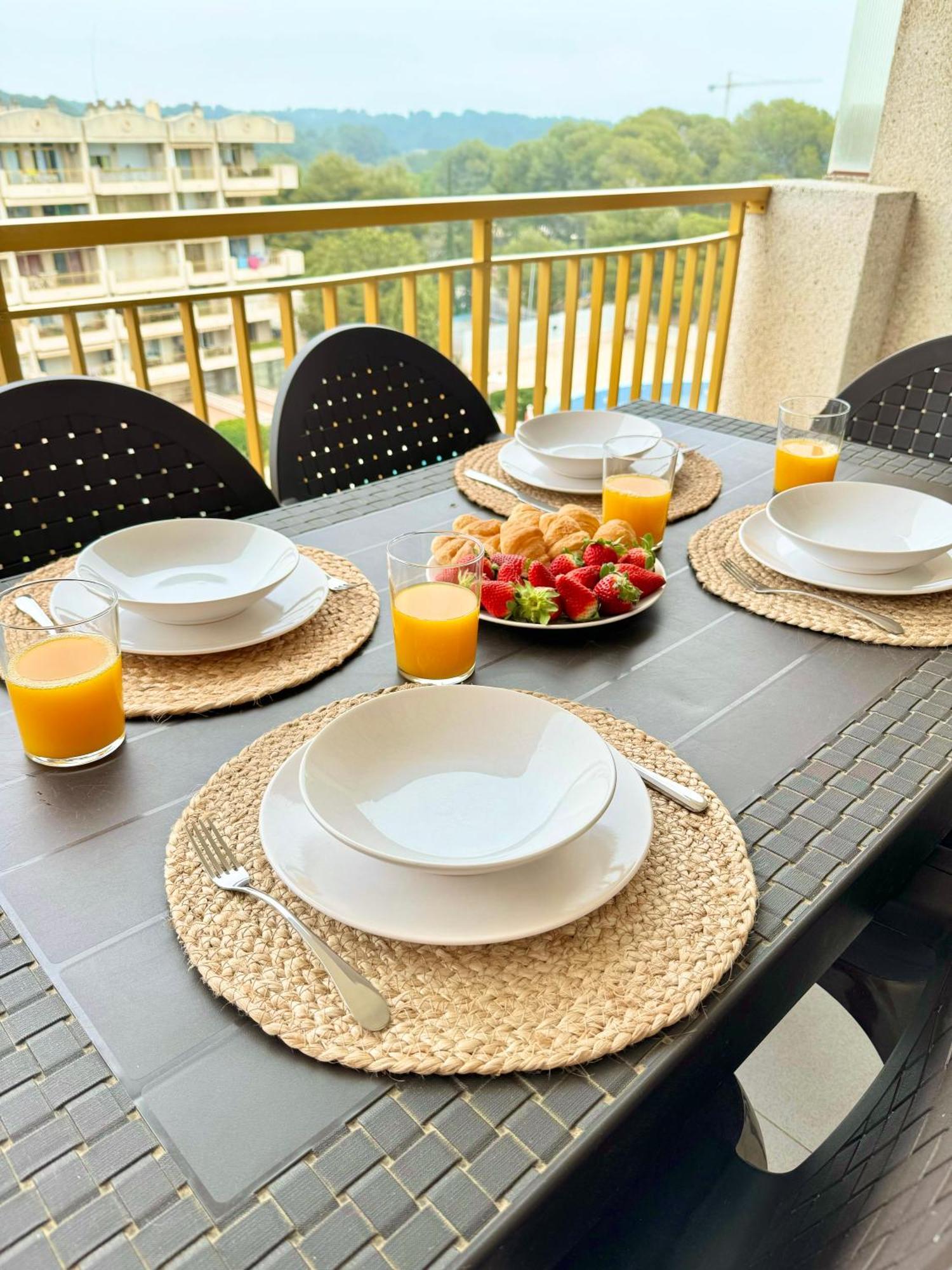 Apartamento Completo Junto A La Playa Salou Buitenkant foto
